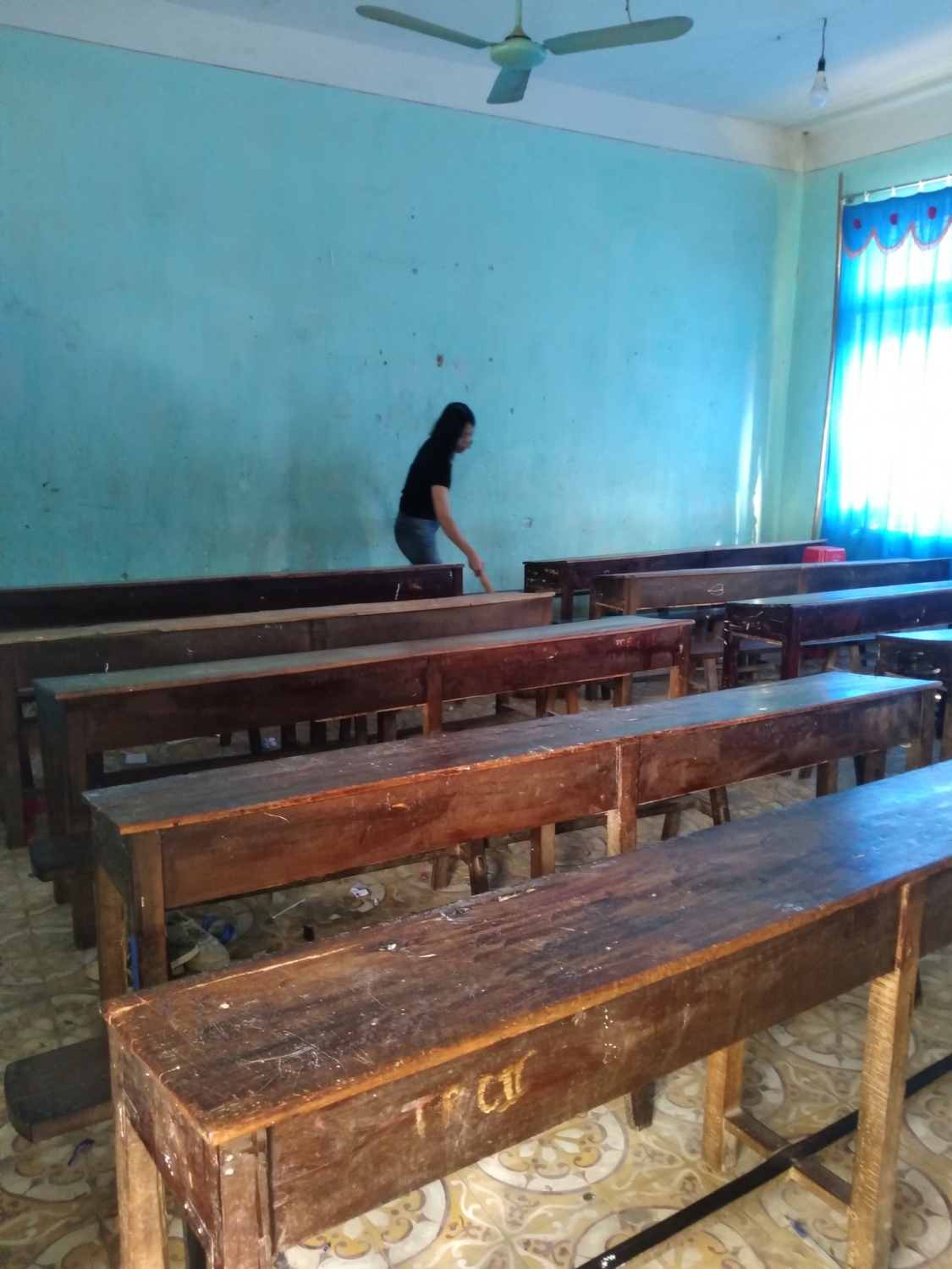 Ve sinh trường lớp